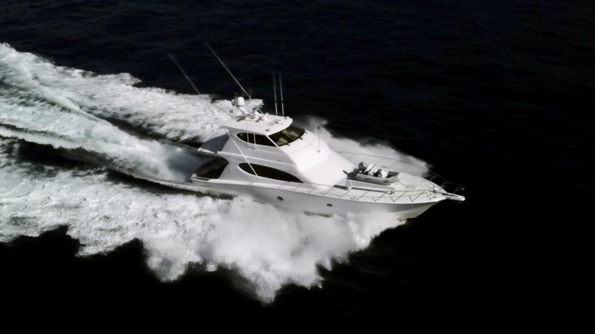 2006 Hatteras 68 Convertible - photo 1