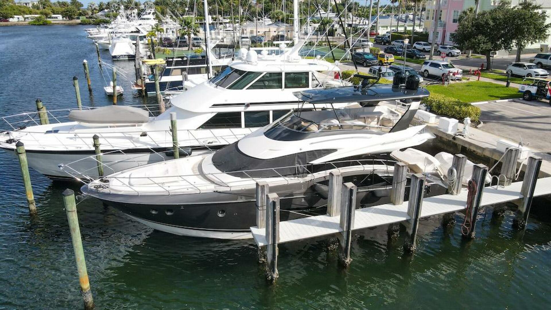 2016 Marquis 660 Sport Yacht - photo 2