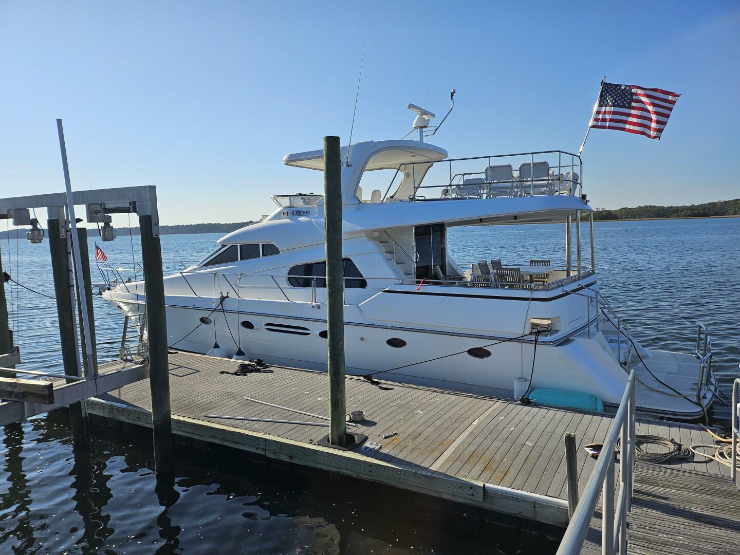 2003 Johnson Flybridge - photo 1