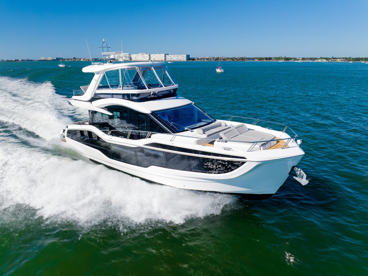 2024 Galeon 560 FLY - photo 3