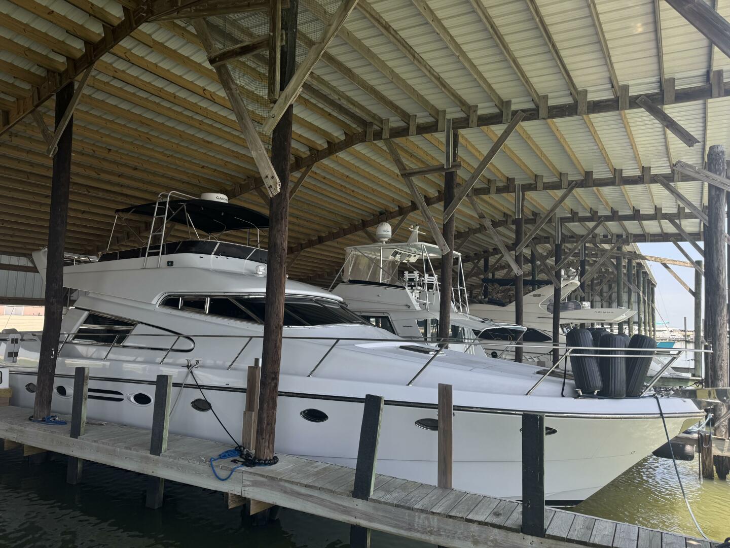 1993 Johnson 56 High Tech Motor Yacht - photo 1