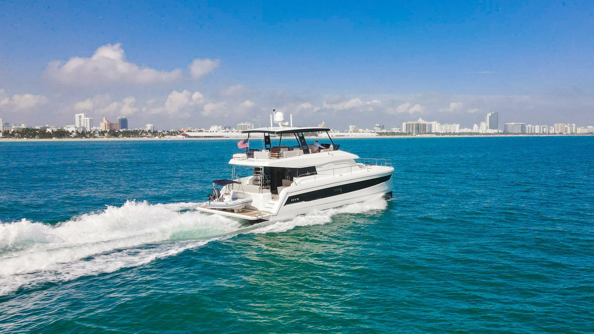 2022 Fountaine Pajot MY6 "HawkEye" - photo 3