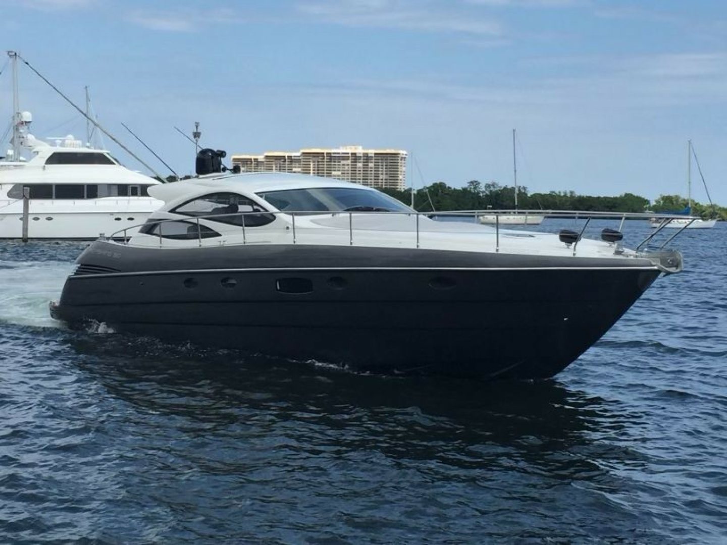 2006 Pershing - photo 1