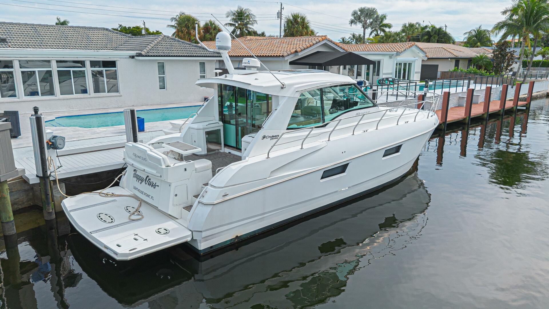 2012 Cruisers Yachts 48 Cantius - photo 3