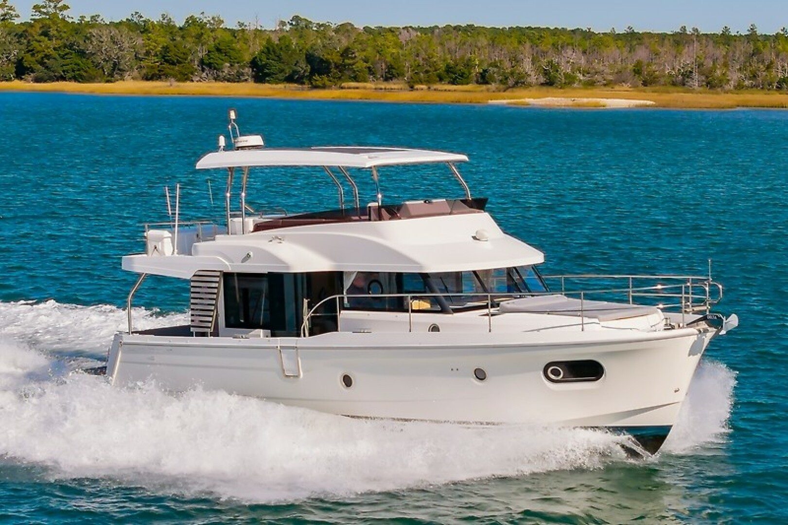 2022 Beneteau Swift Trawler - photo 1