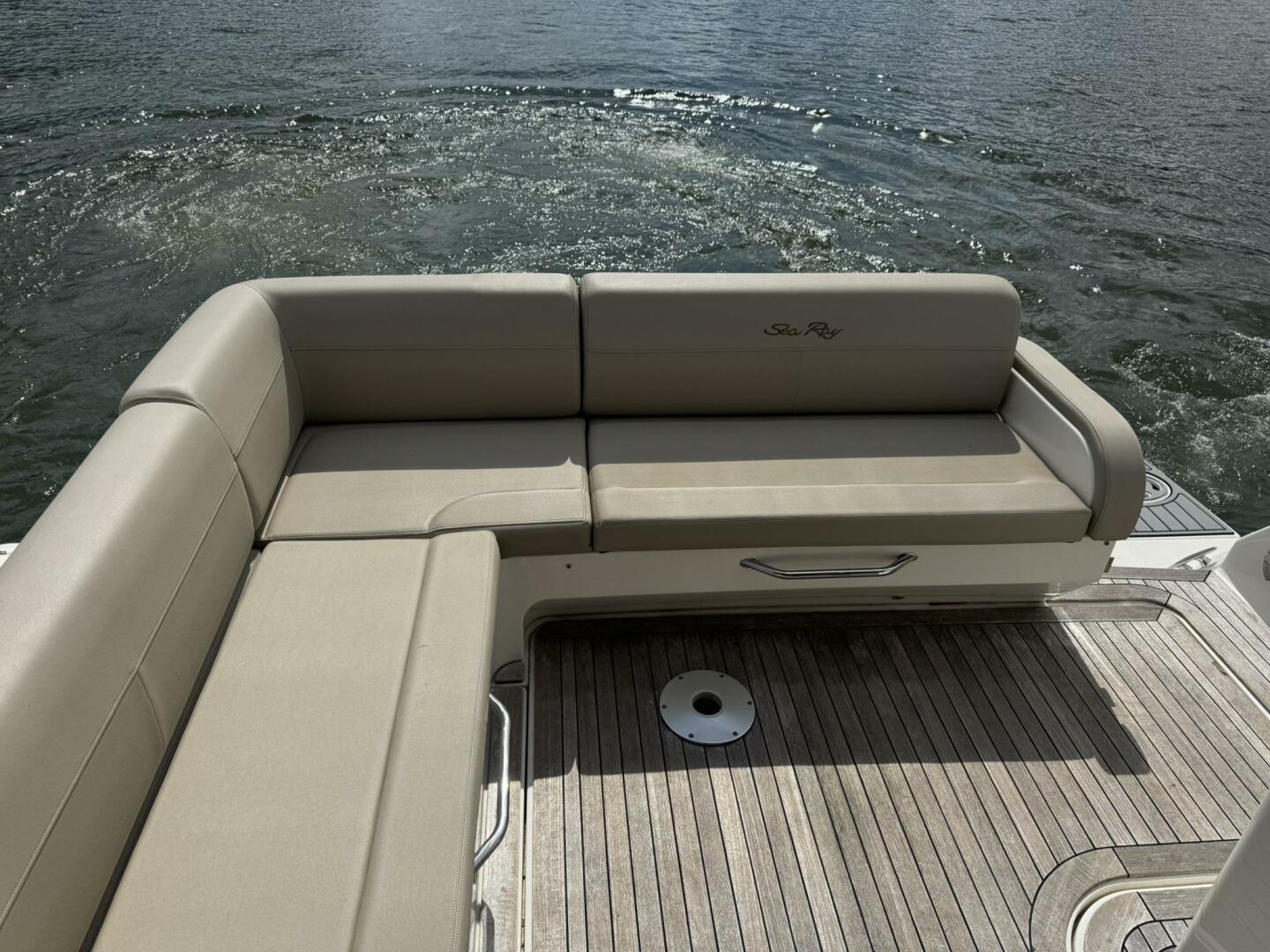 2015 Sea Ray - photo 3