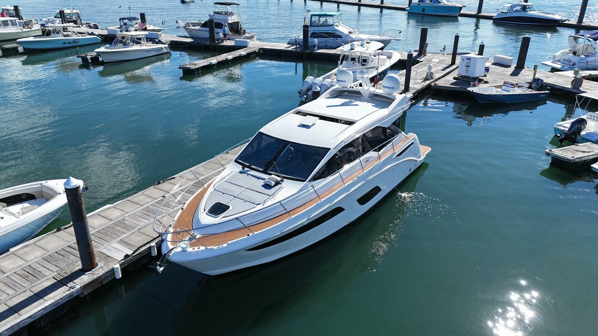2018 Sea Ray 460 Sundancer - photo 1