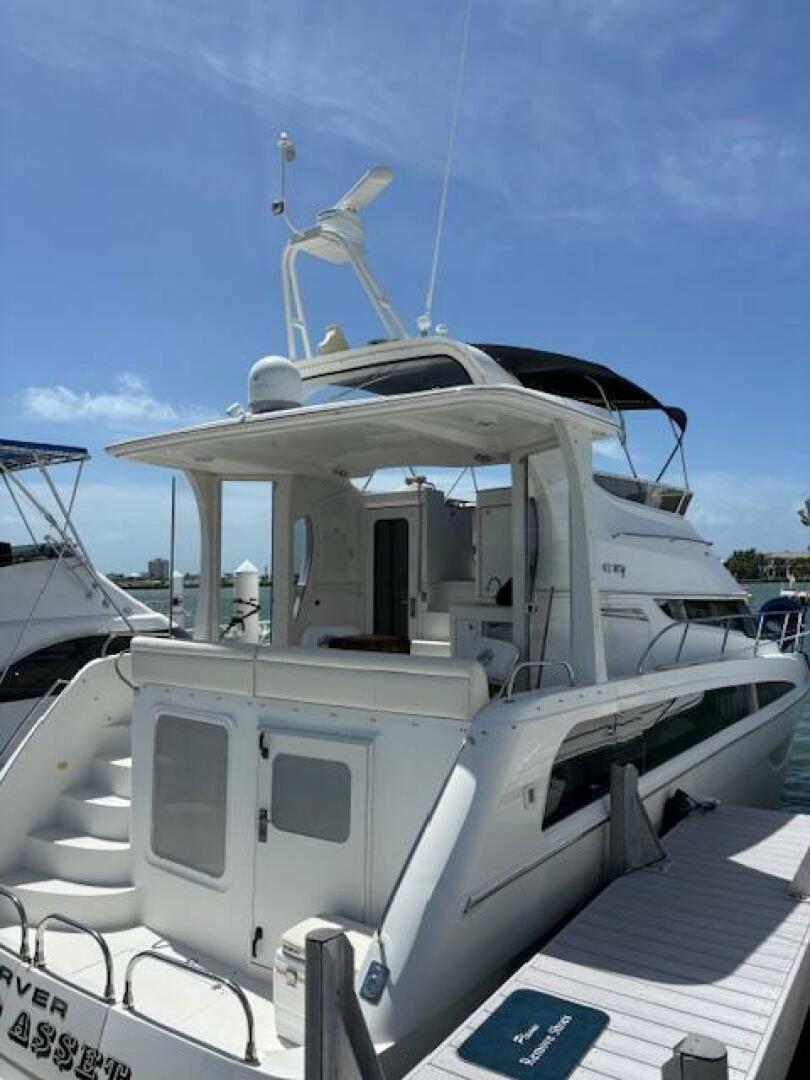 2006 Carver 43 Motor Yacht - photo 2