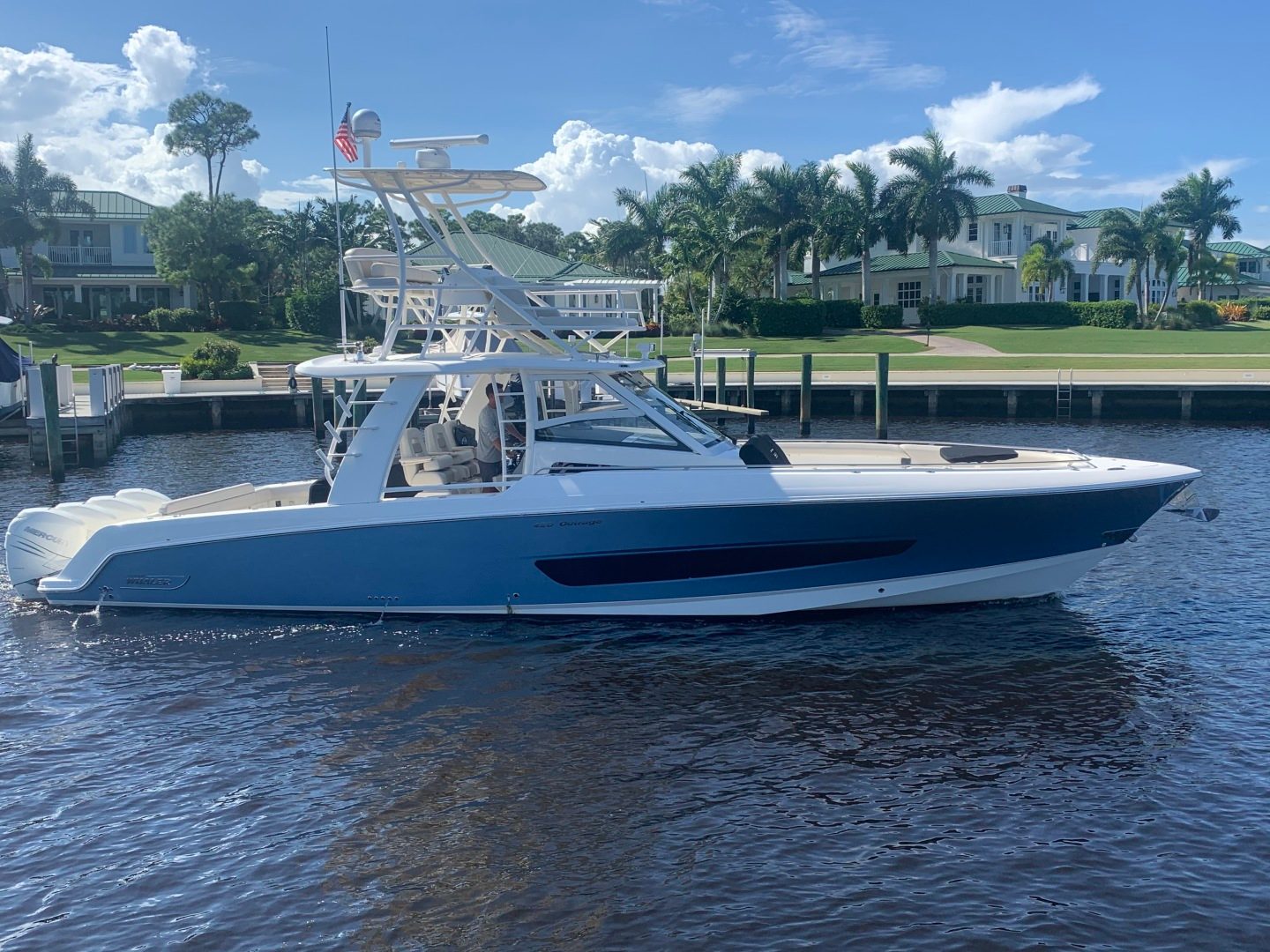 2017 Boston Whaler 420 Outrage - photo 3