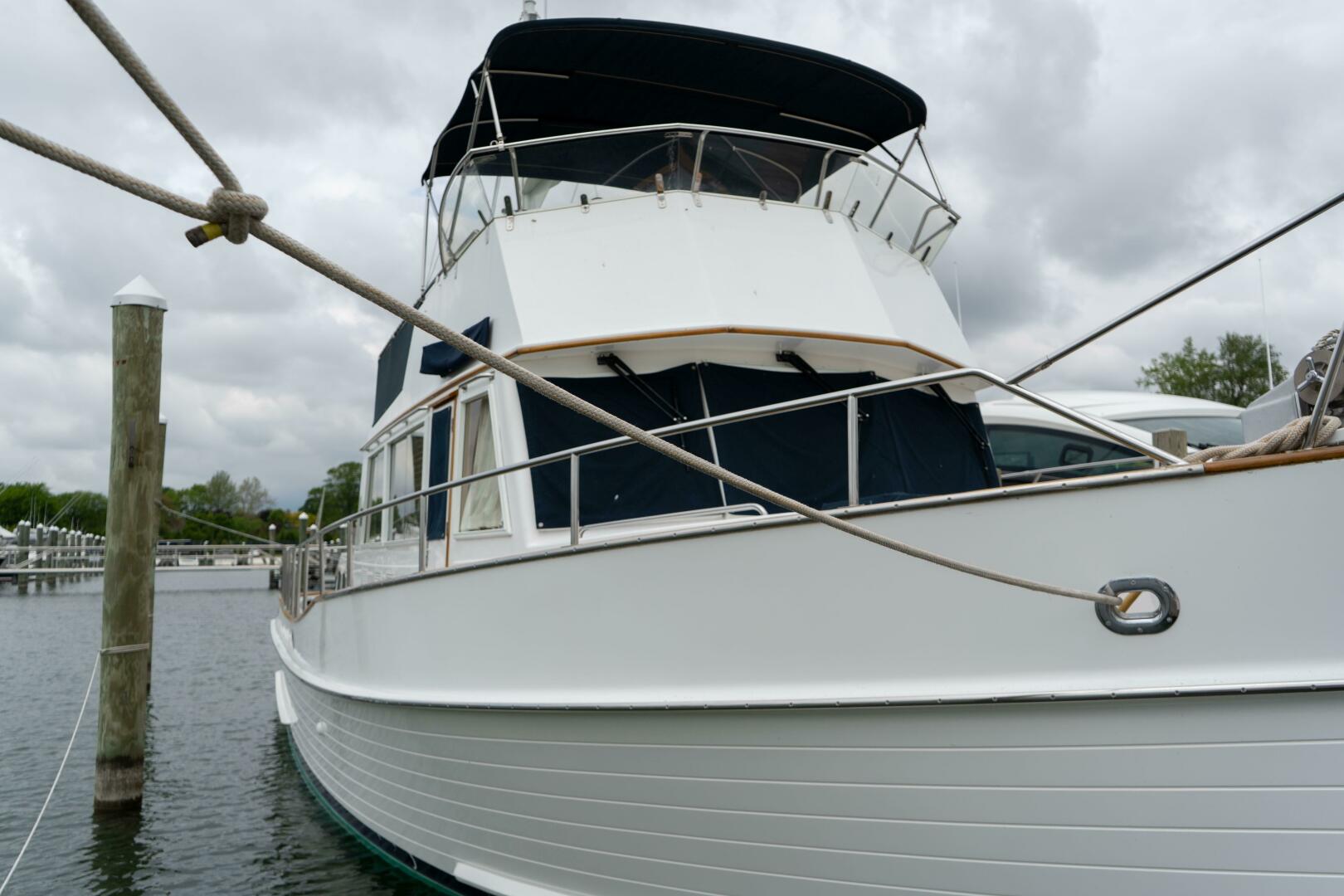 2001 Grand Banks 42 Classic - photo 3