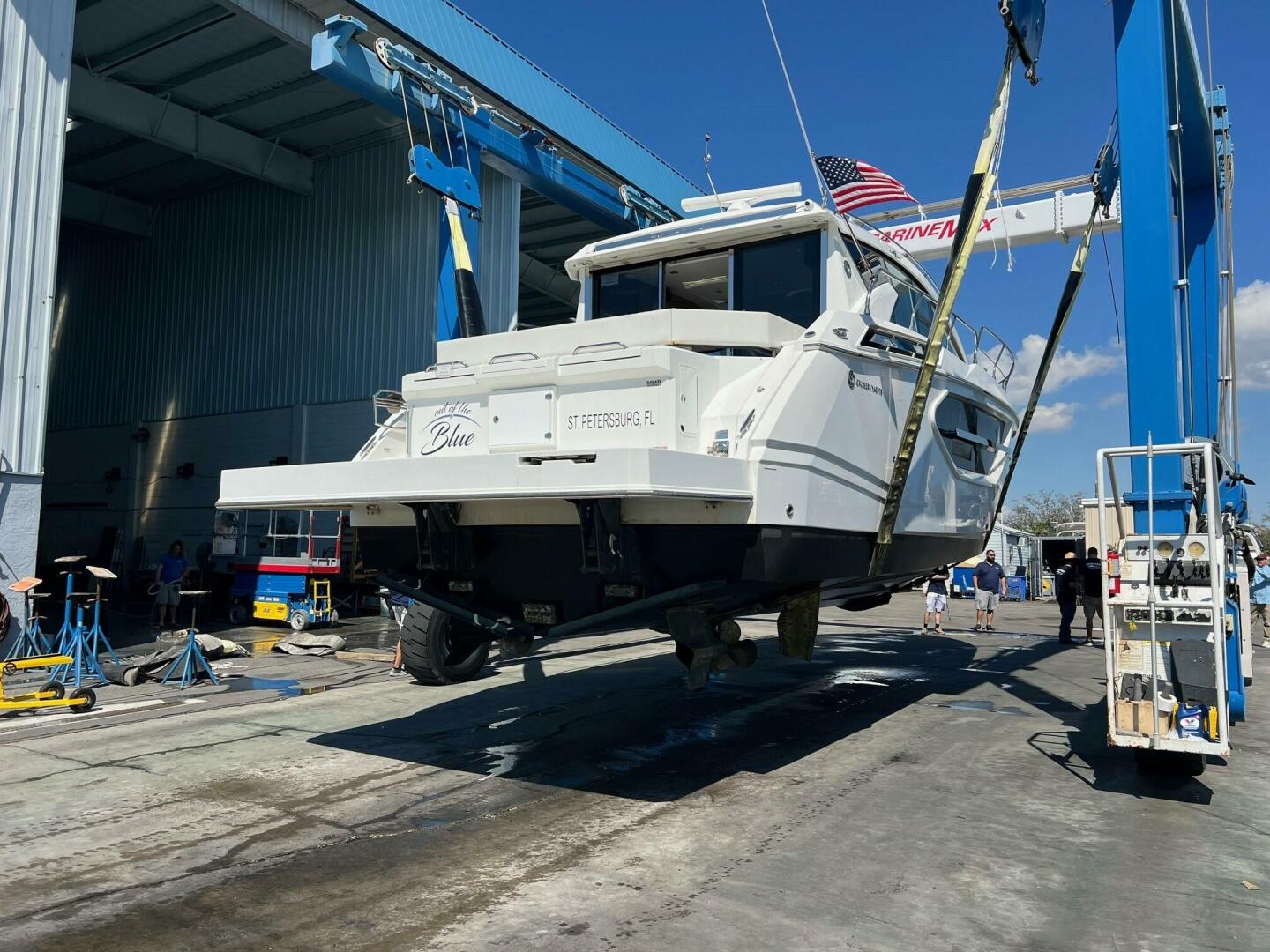 2018 Cruisers Yachts 42 Cantius - photo 3