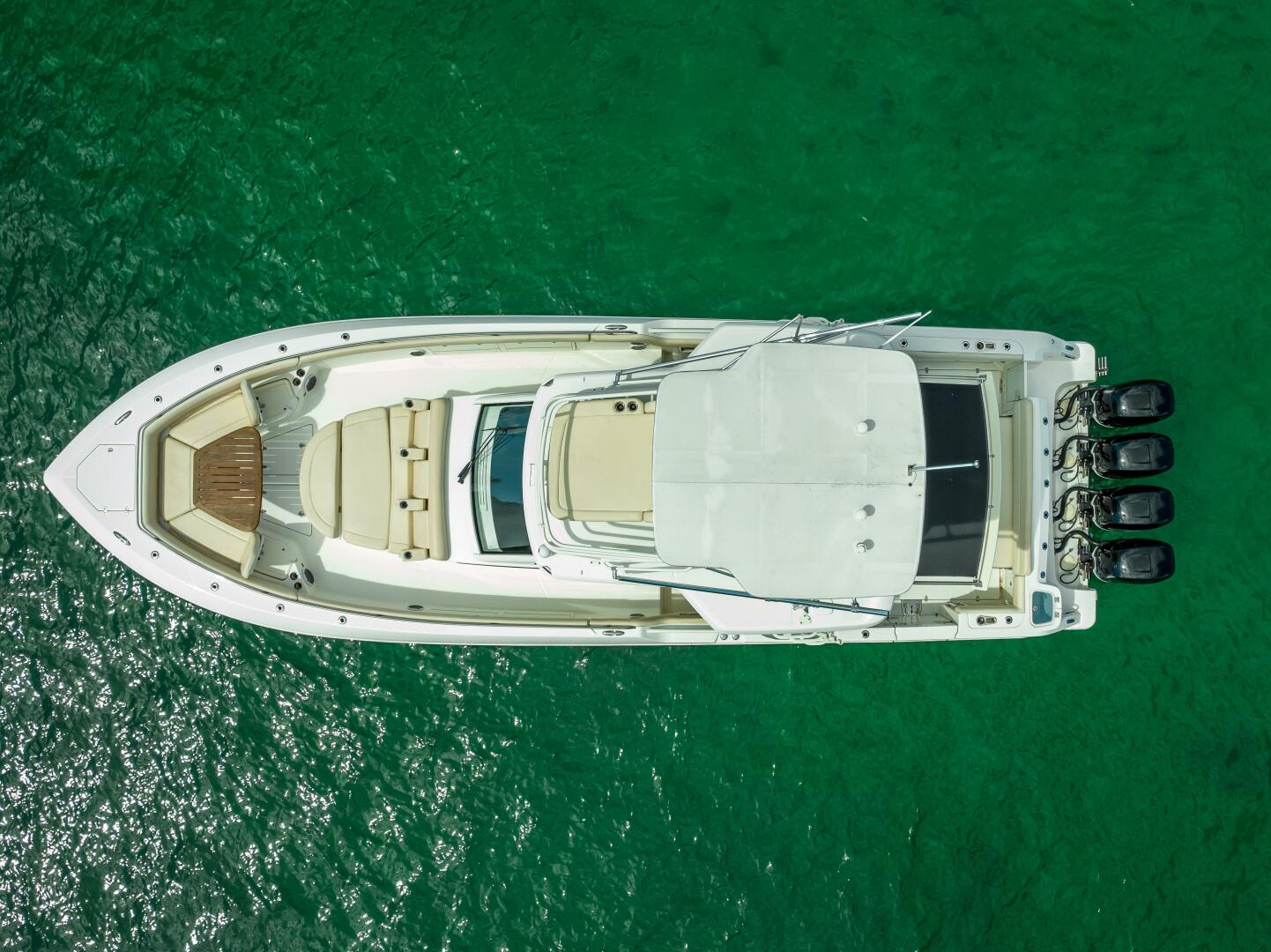 2016 Boston Whaler - photo 2