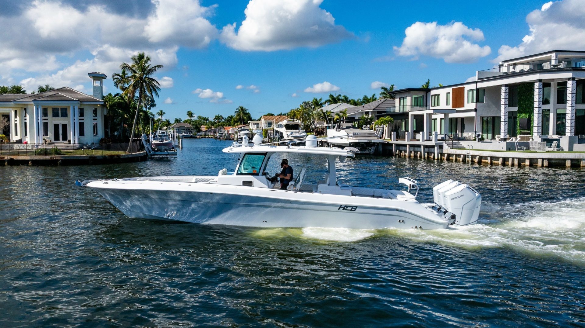 2024 HCB 42 Lujo - photo 3