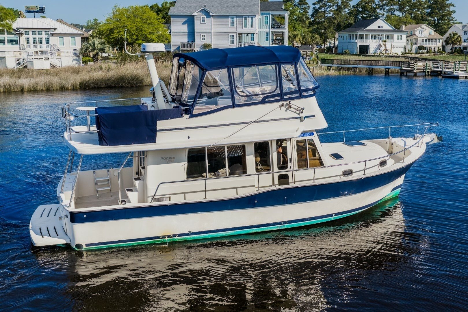 2009 Mainship Expedition 40 "Harmony" - photo 2