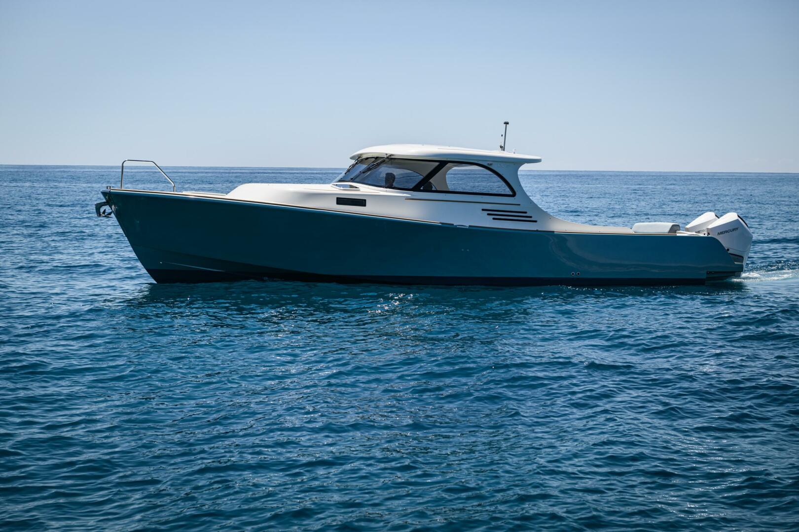 2025 Toy Marine 39 Outboard - photo 2