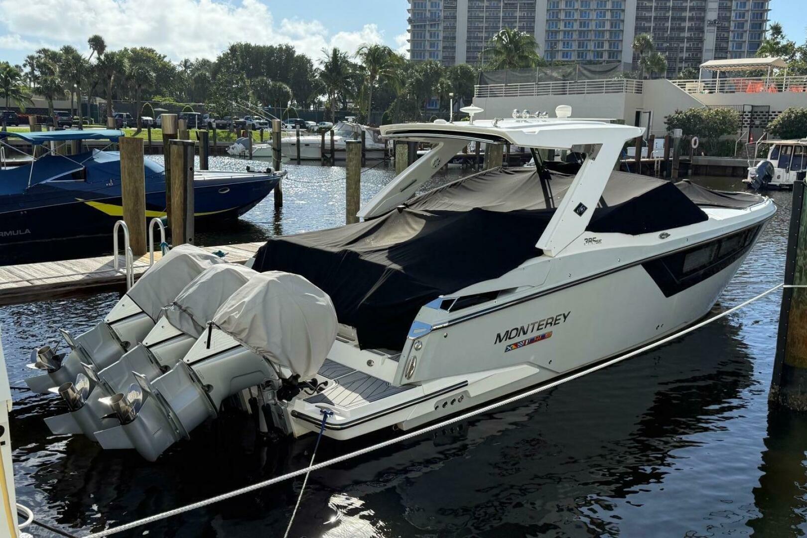 2022 Monterey 385 Super Express - photo 3