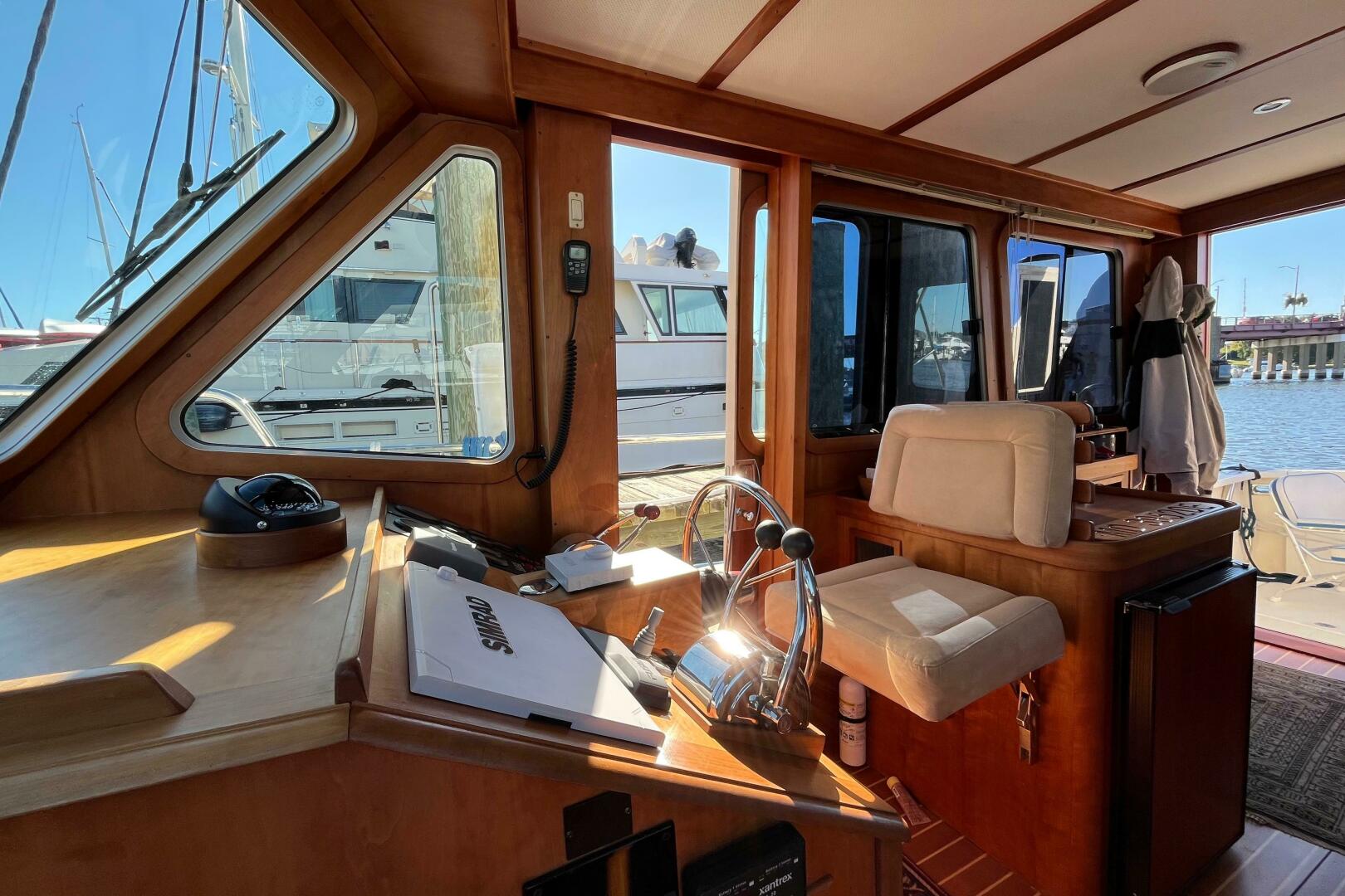 2006 Sabreline 36 Flybridge "Sachem" - photo 2