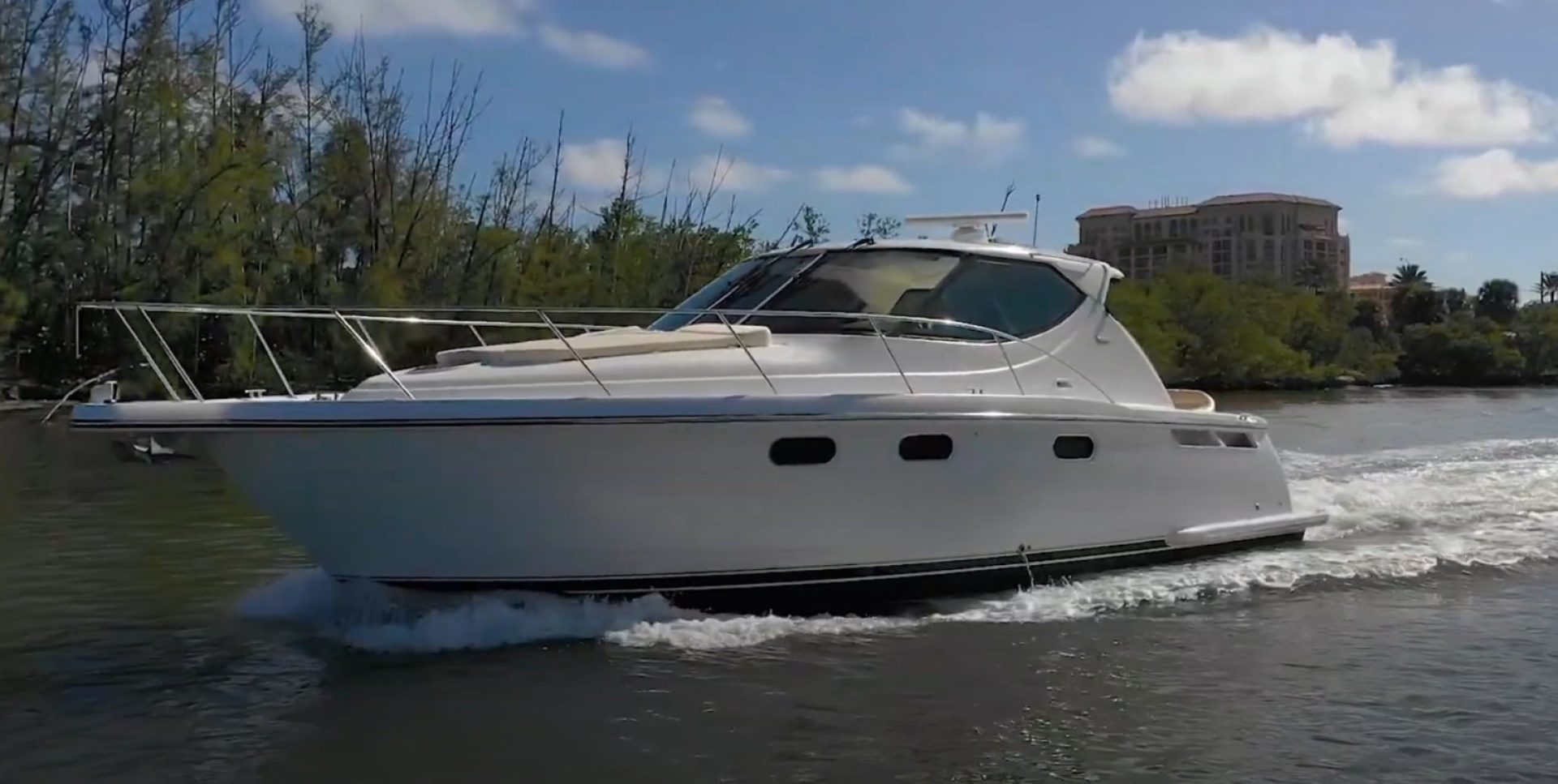 2008 Tiara Yachts 3900 Sovran - photo 2