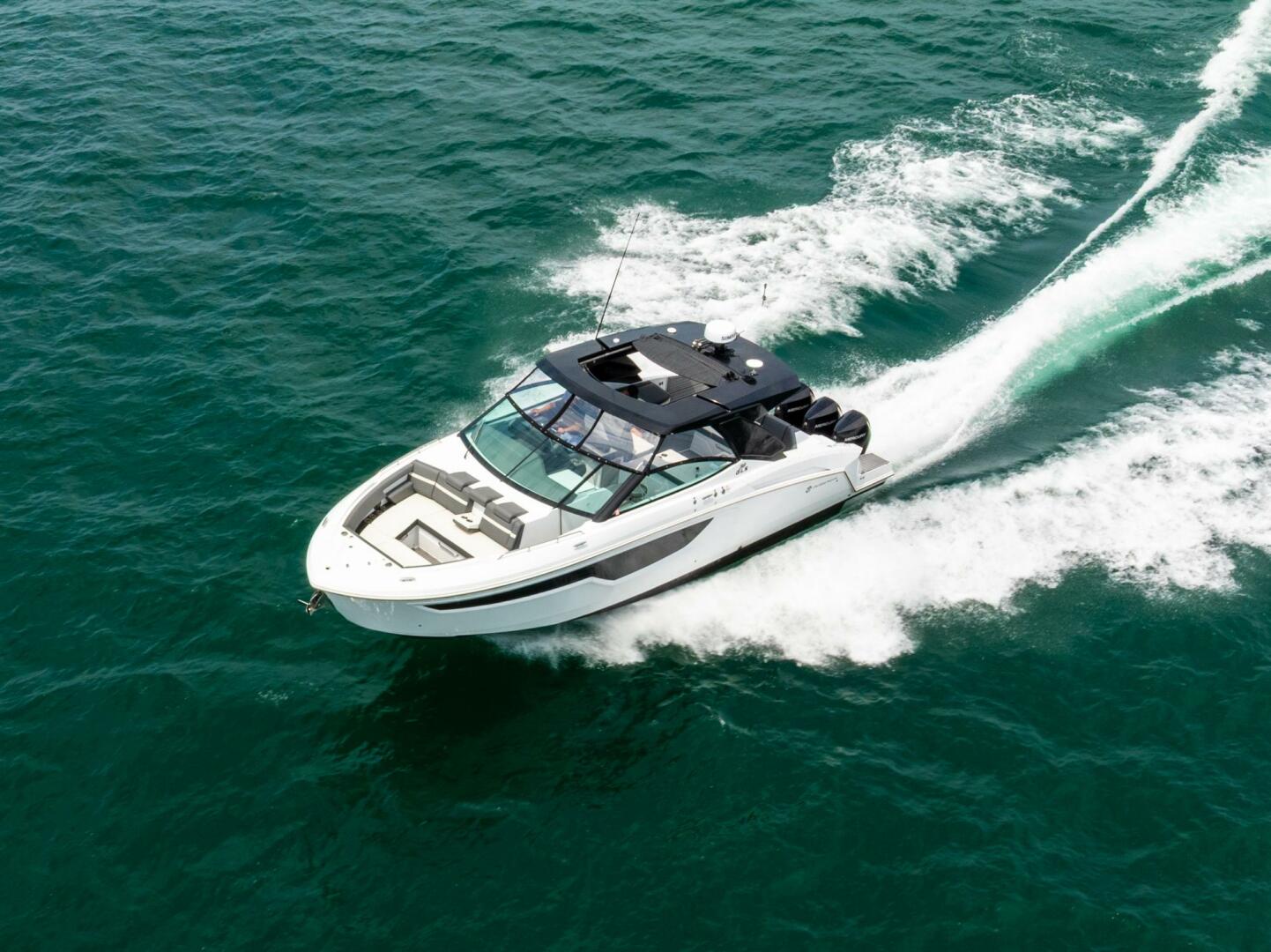 2021 Cruisers Yachts - photo 2