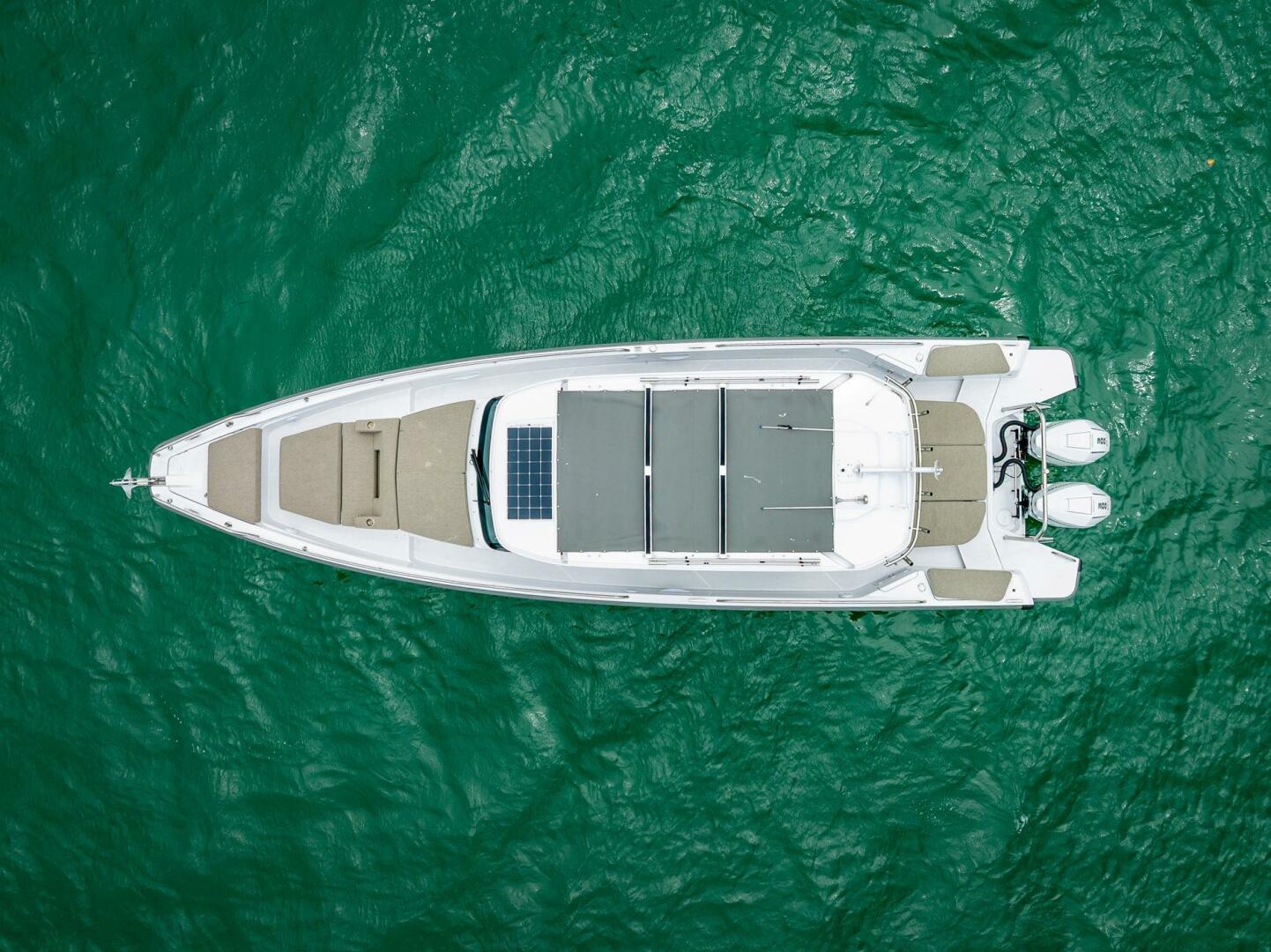 2024 Axopar 37 Sun Top - photo 2