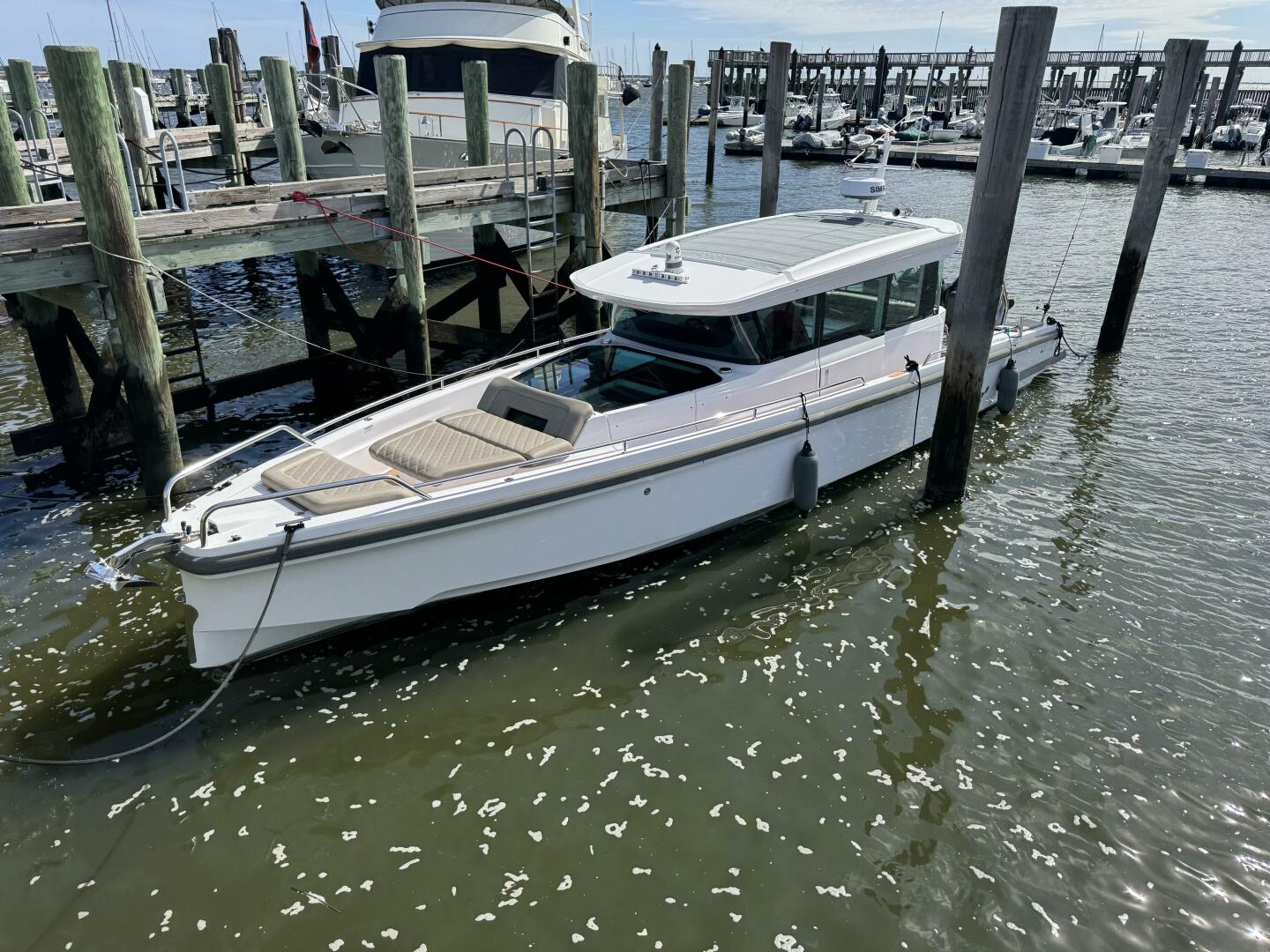 2022 Axopar 37 XC CROSS CABIN - photo 1