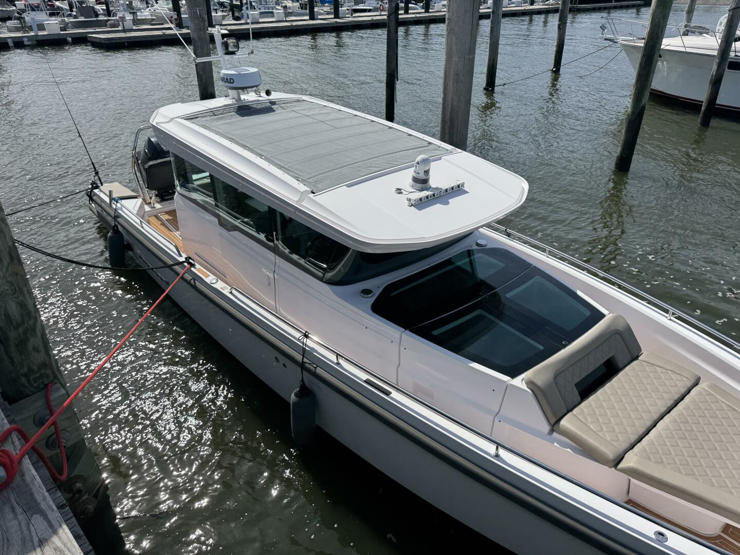 2022 Axopar 37 XC CROSS CABIN - photo 3