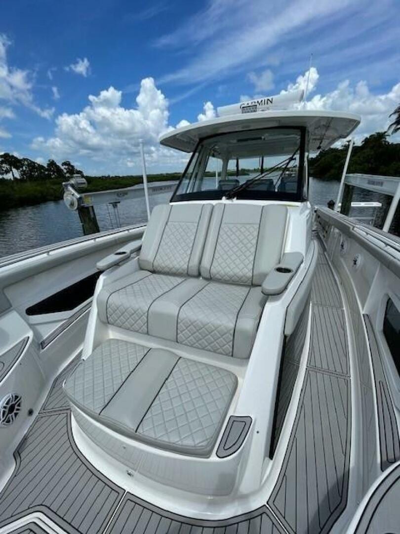 2023 Pursuit 378 Sport - photo 2