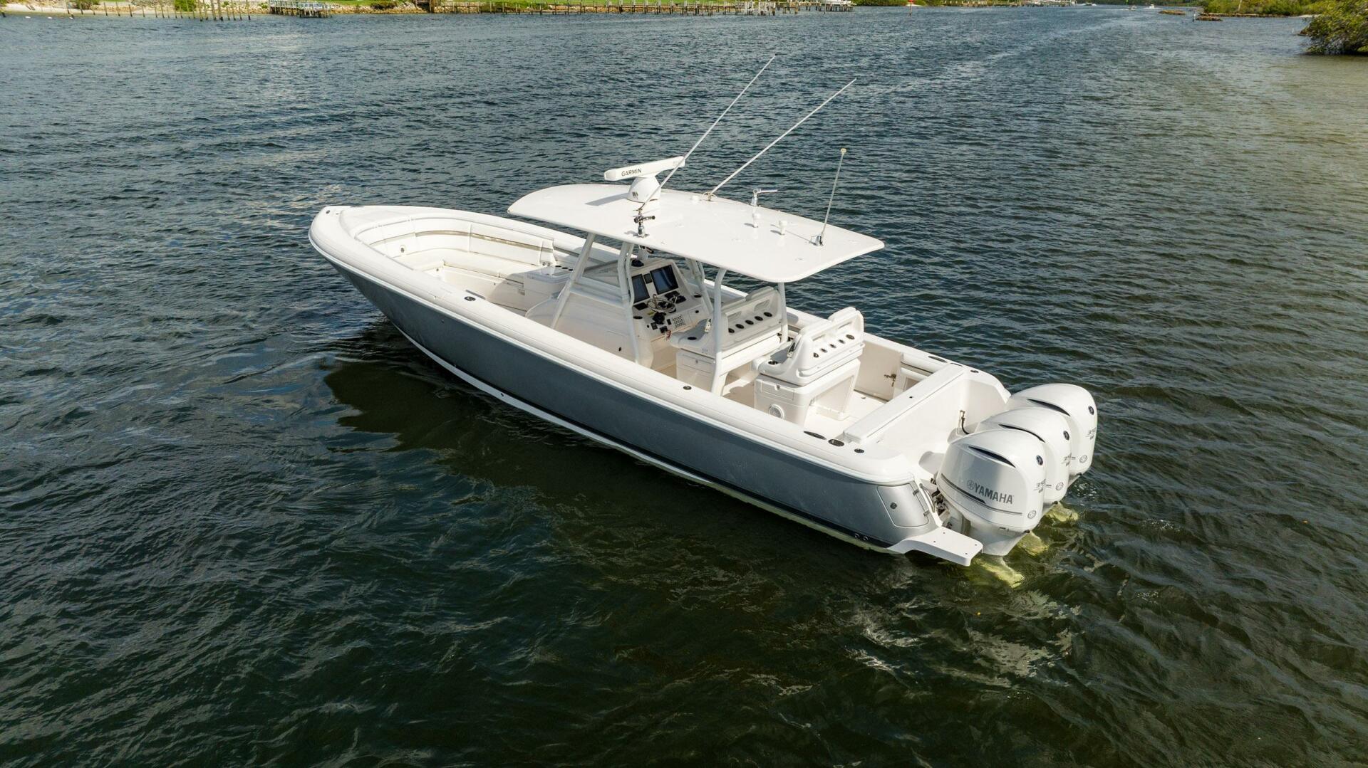 2015 Intrepid 375 CC - photo 3