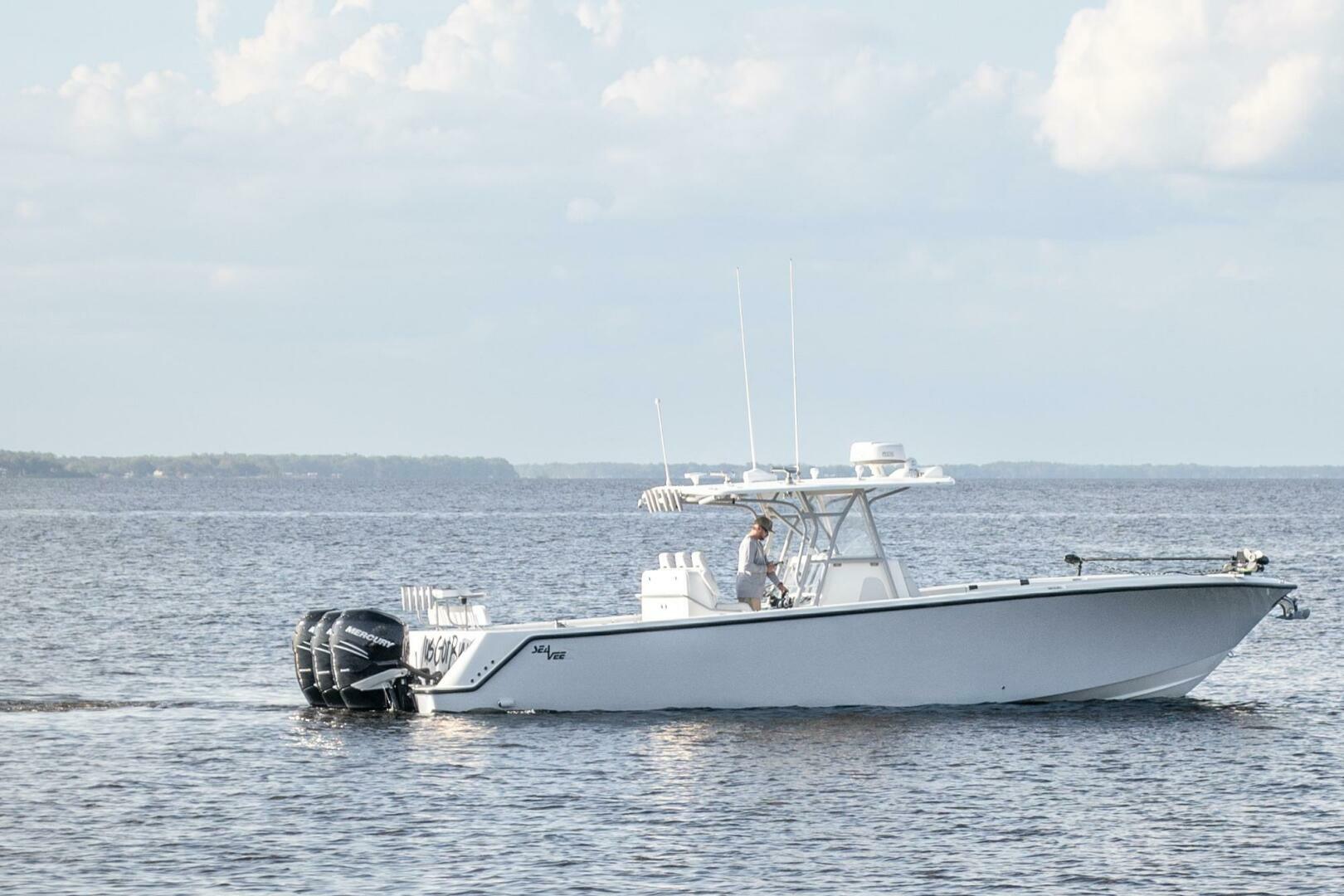 2021 SeaVee 370Z - photo 3