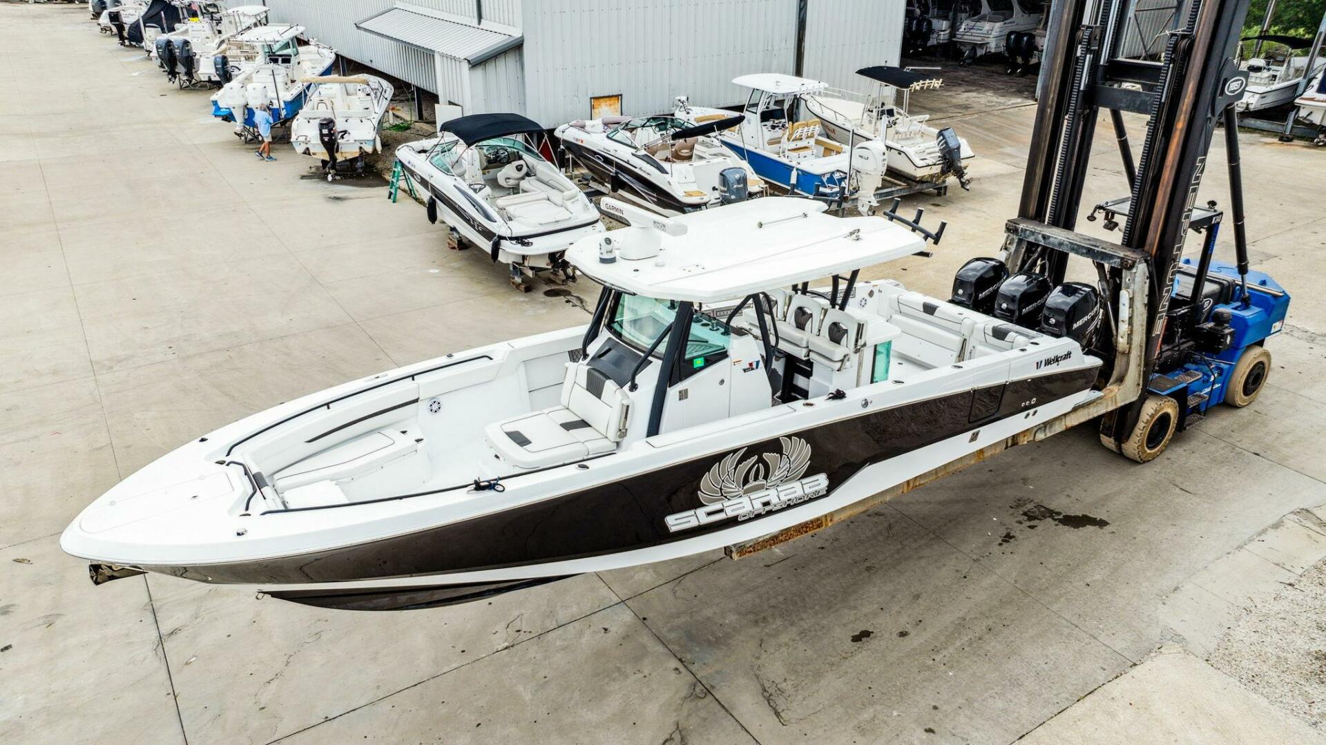 2023 Wellcraft 352 Fisherman Center Console - photo 1