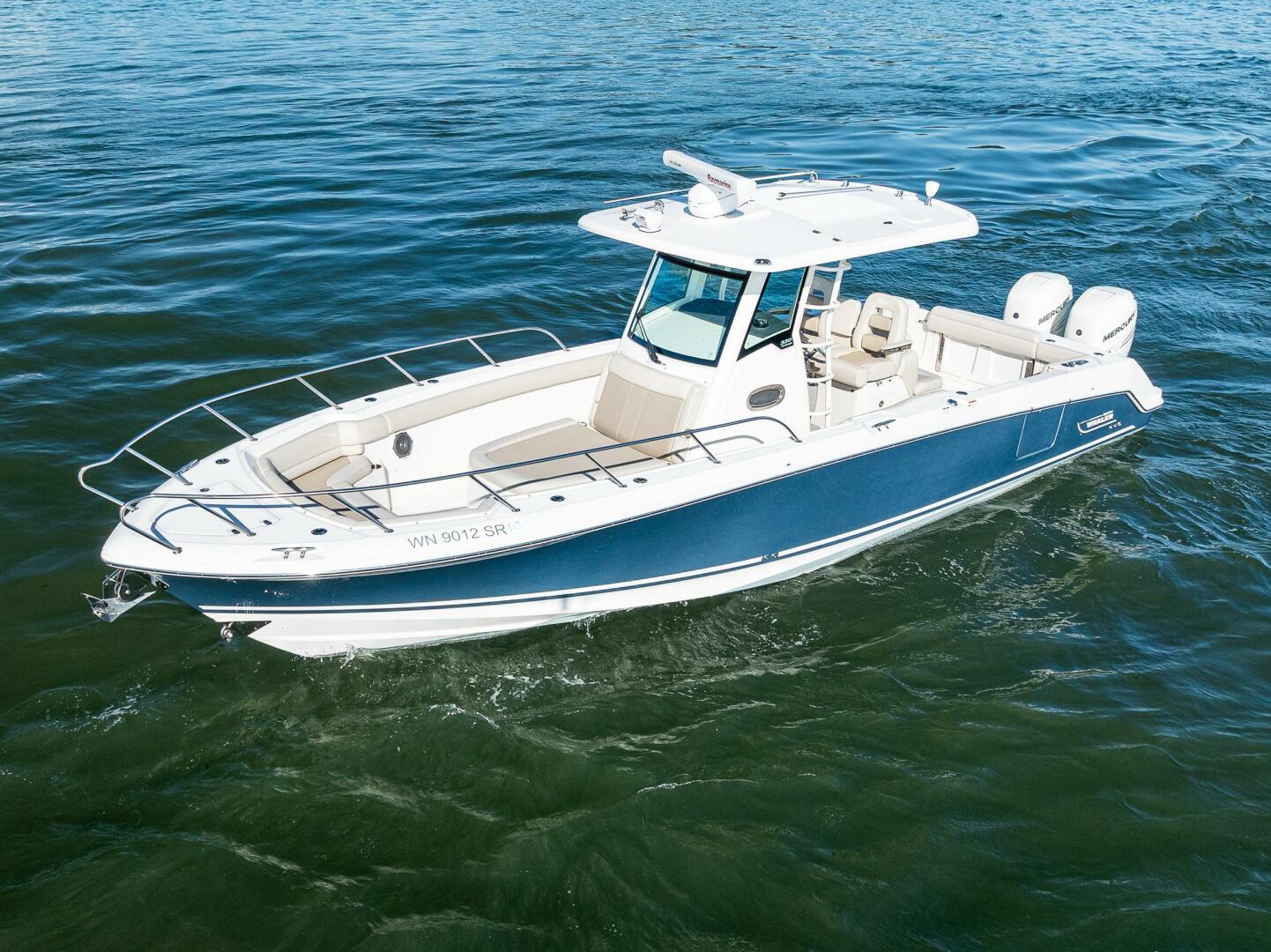 2017 Boston Whaler 330 Outrage - photo 2