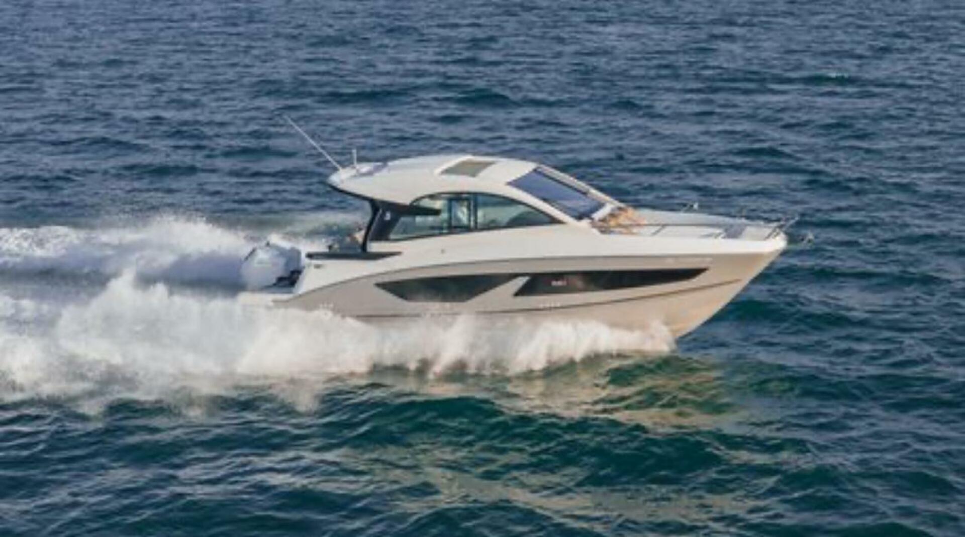2021 Beneteau Gran Turismo 32 - photo 1