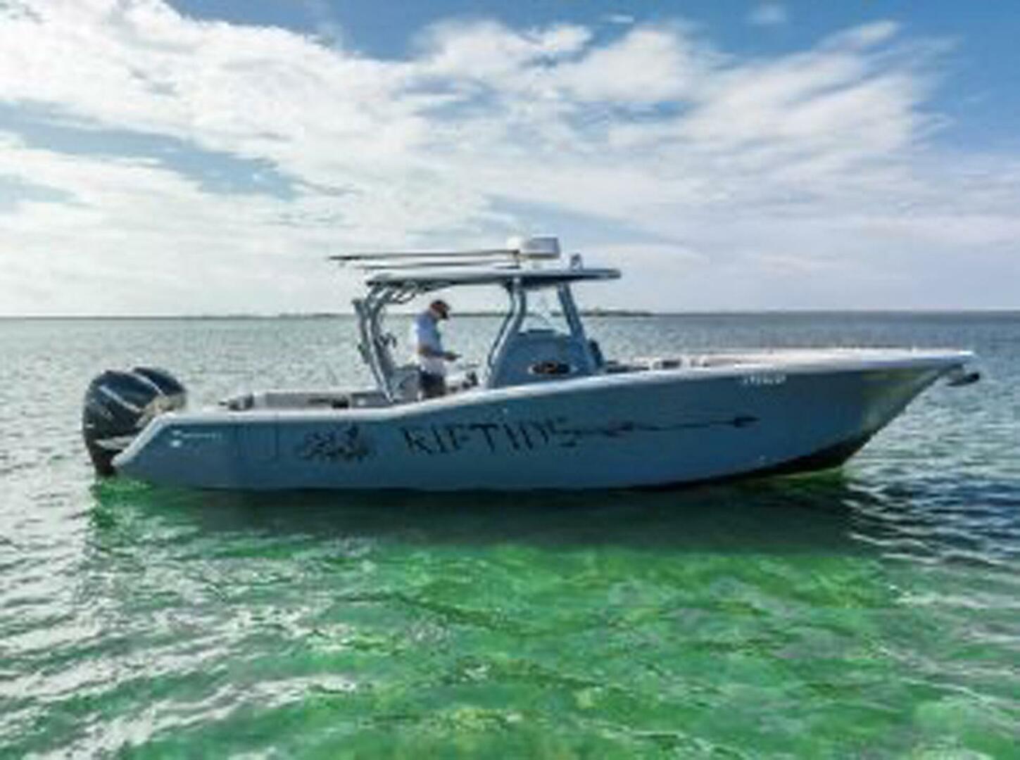 2020 Tidewater 320 CC Adventure - photo 2