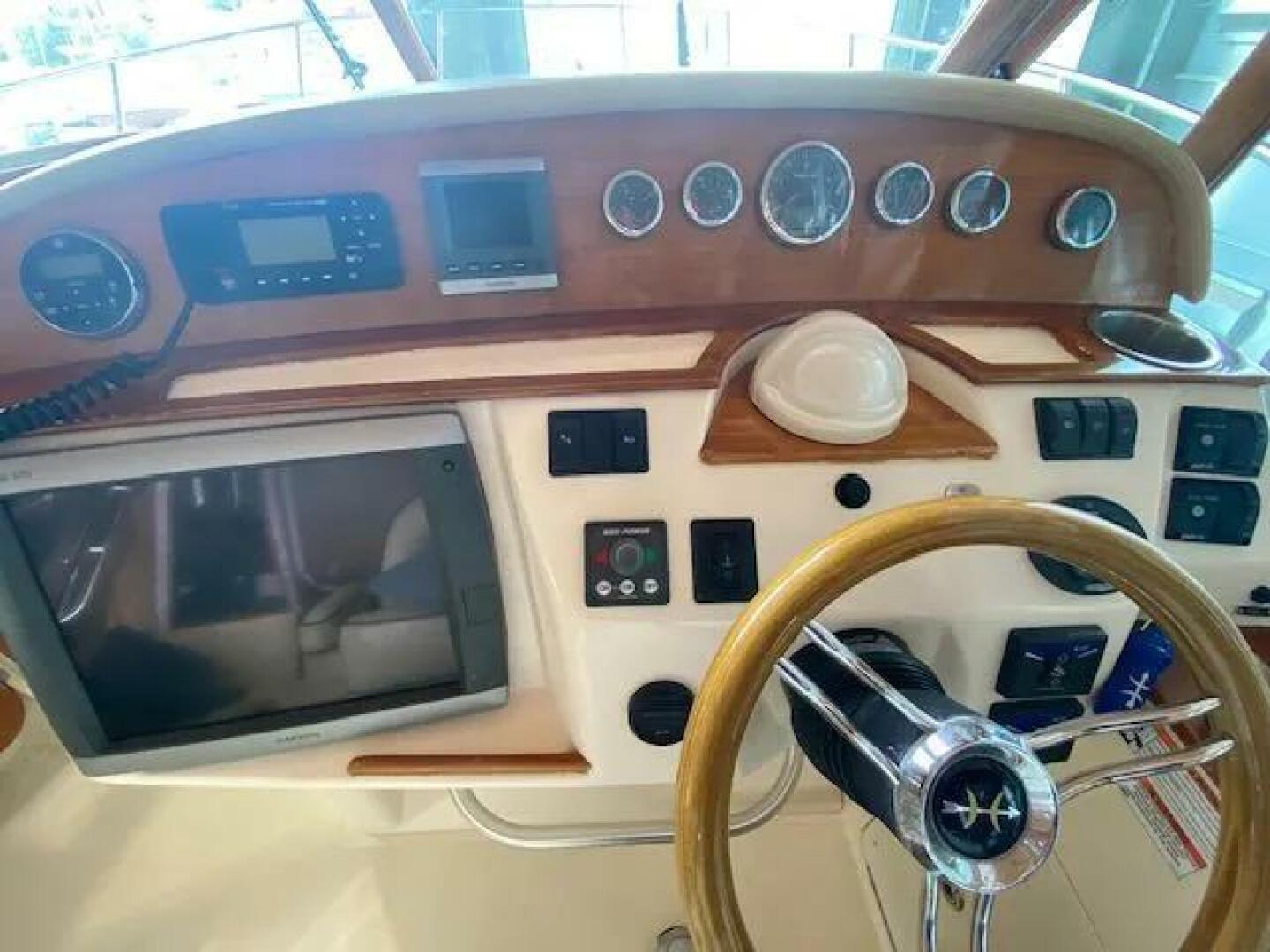 2009 Hunt Yachts - photo 2