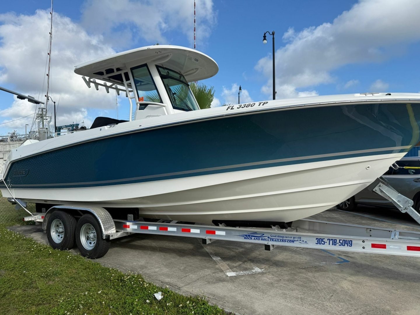 2023 Boston Whaler - photo 1