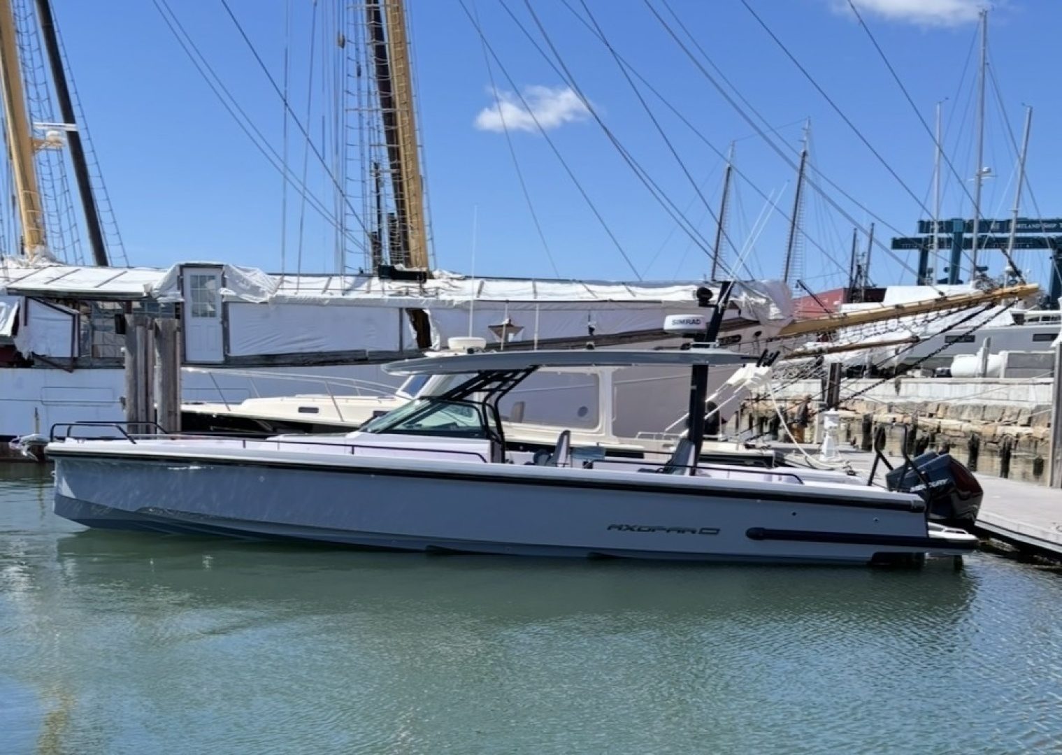 2025 Axopar 37 Sun Top "AGE PROOF" - photo 1