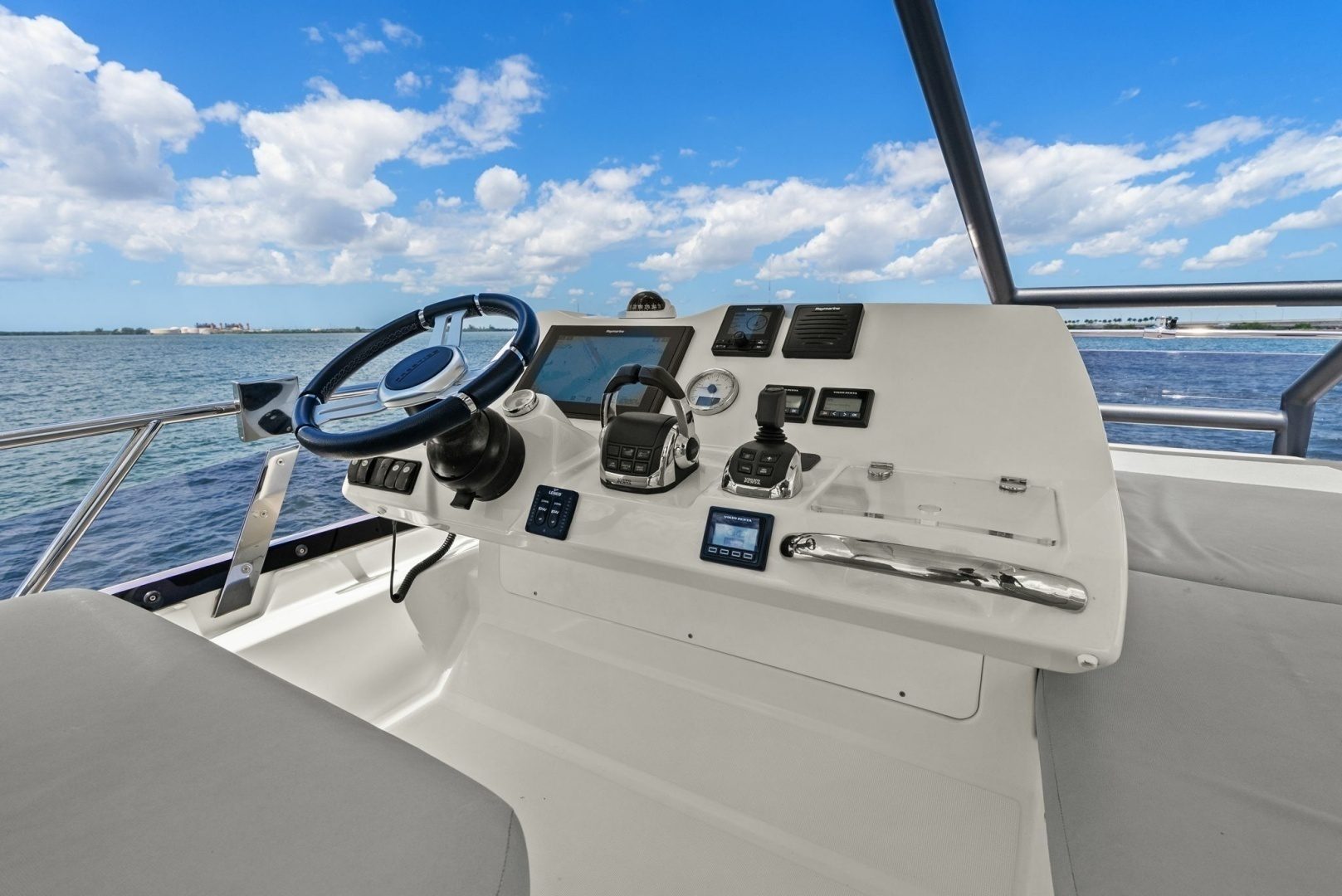 2020 Prestige 460 Flybridge "Galati Yacht Sales Trade" - photo 2