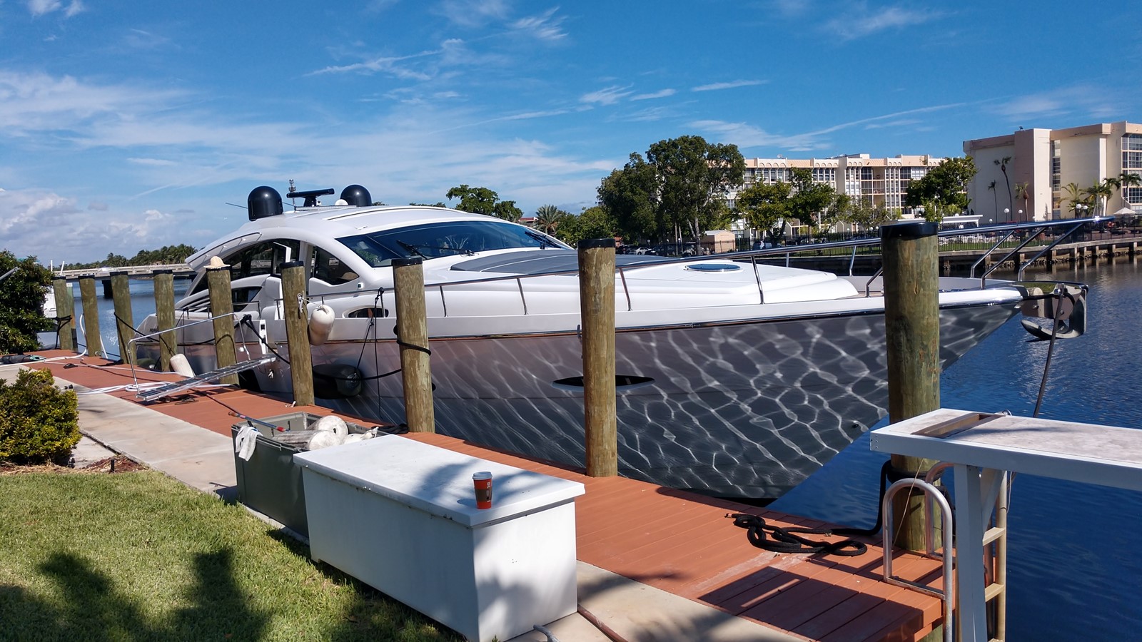 2009 PERSHING 72 "VANTAGE" - photo 3
