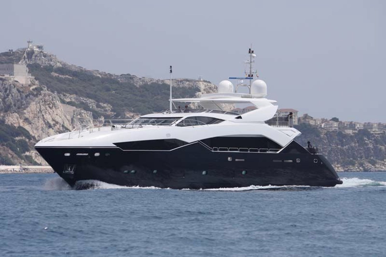 2011 SUNSEEKER 34 Metre Yacht "MELISSA" - photo 2