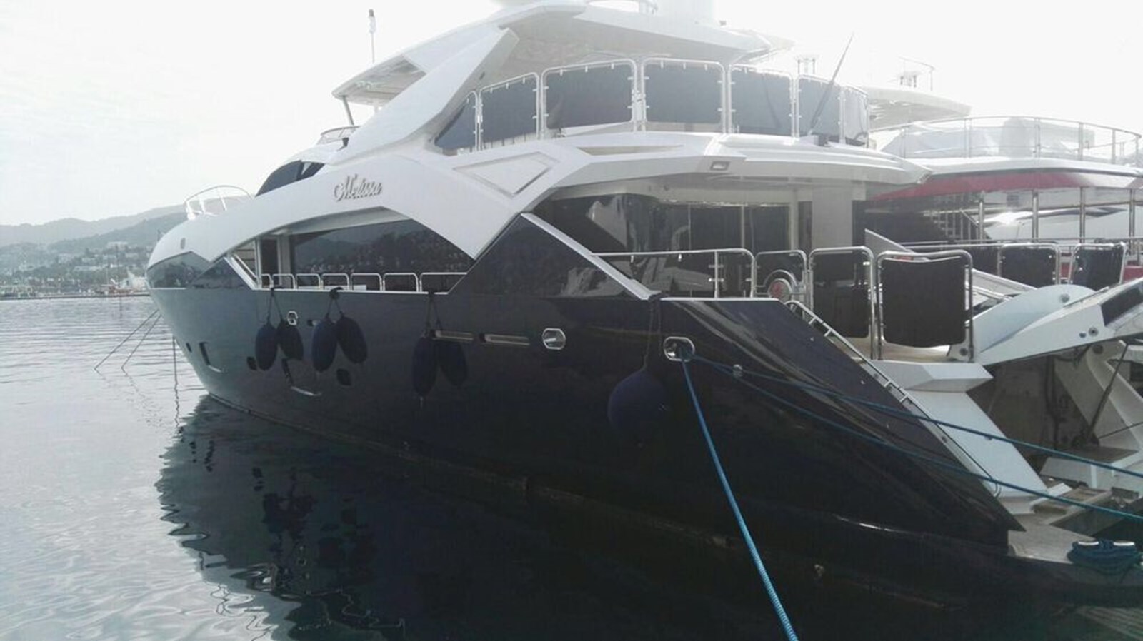 2011 SUNSEEKER 34 Metre Yacht "MELISSA" - photo 3