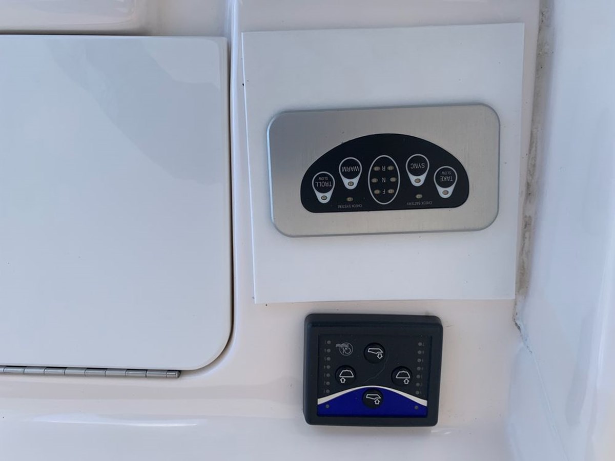 2008 TIARA YACHTS 3900 Convertible "SIR REEL III" - photo 2