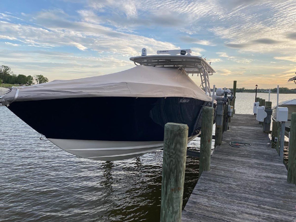 2019 MIDNIGHT EXPRESS POWERBOATS 39 Cuddy "-" - photo 1