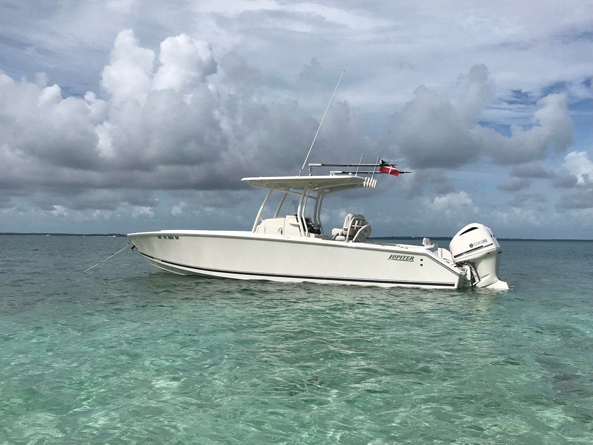2018 JUPITER 30 HFS "-" - photo 1