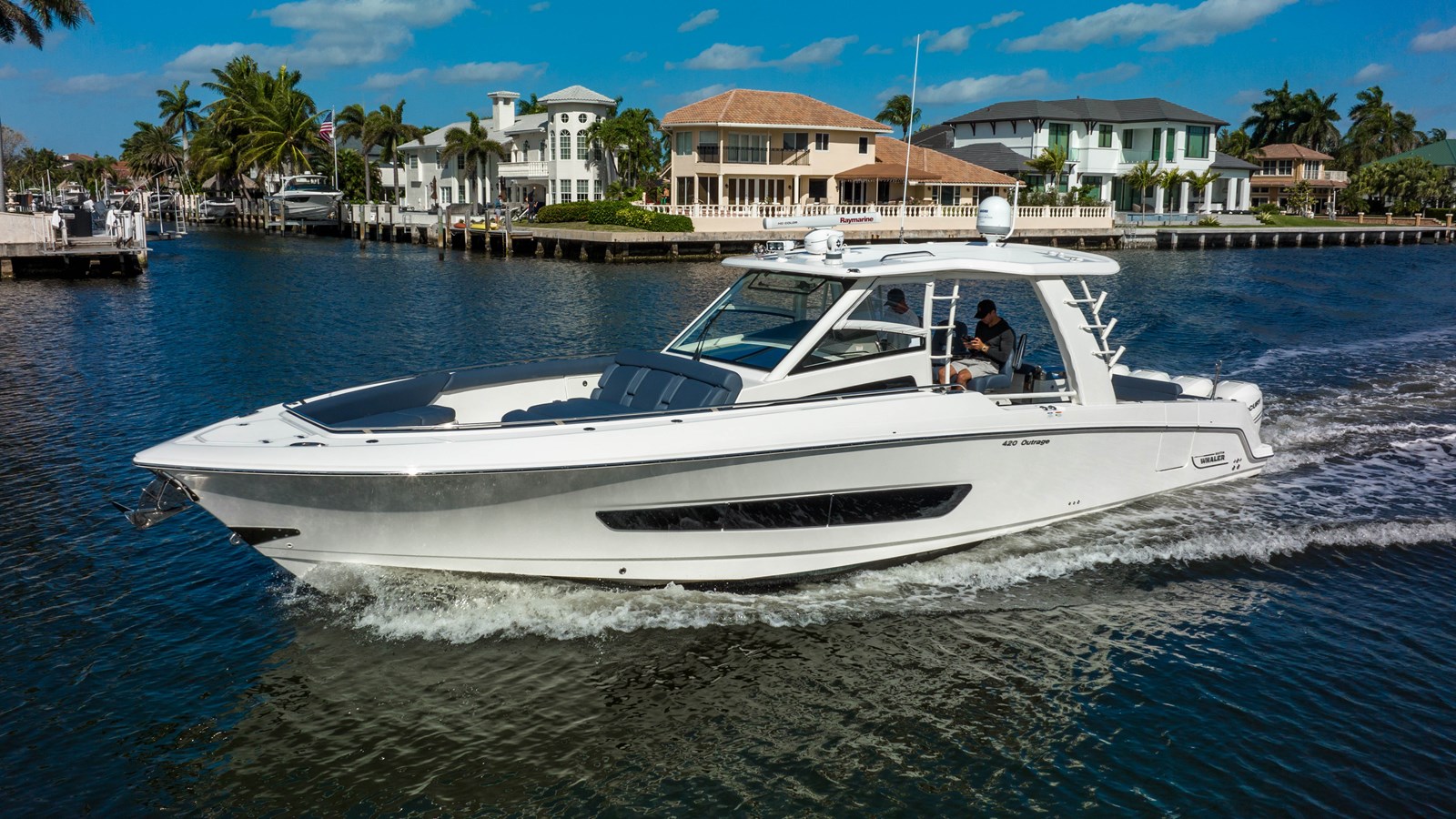 2016 BOSTON WHALER "420 OUTRAGE" - photo 1