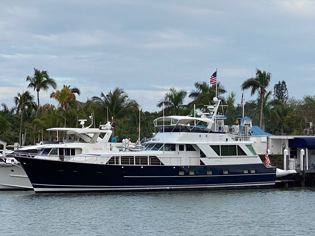 1982 BURGER BOAT COMPANY "SERENITY" - photo 1