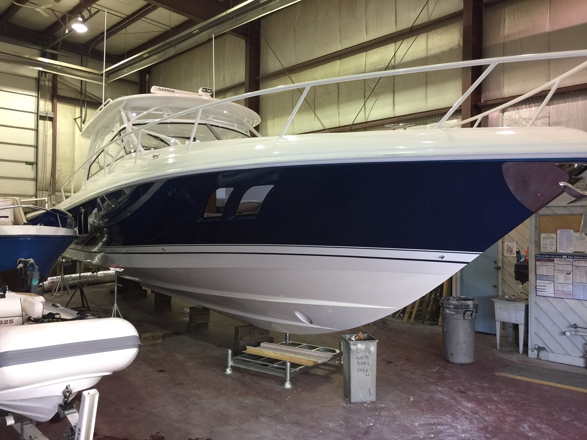 2017 INTREPID POWERBOATS INC. 475 Sport Yacht "TOUCHE" - photo 2