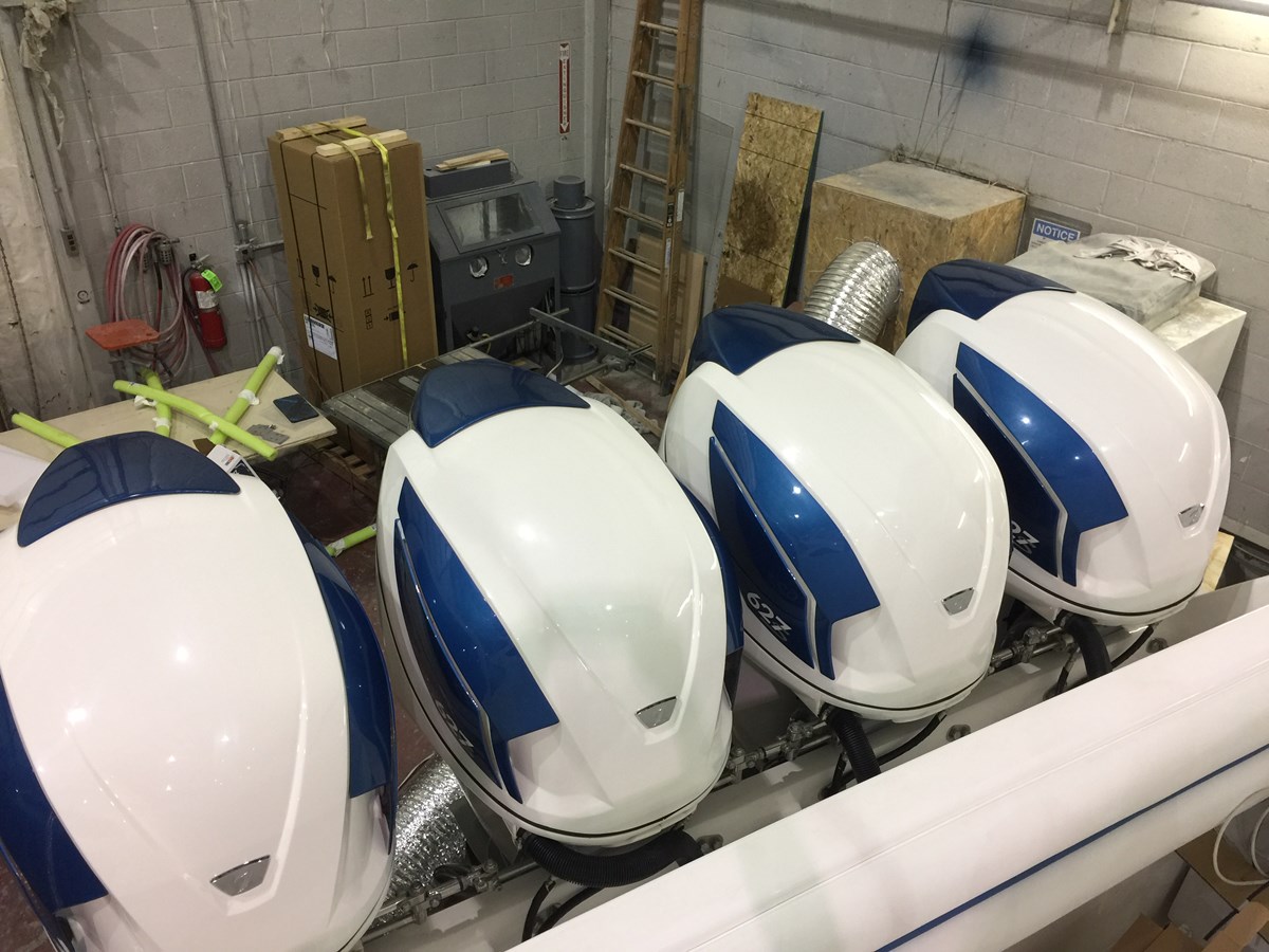 2017 INTREPID POWERBOATS INC. 475 Sport Yacht "TOUCHE" - photo 3