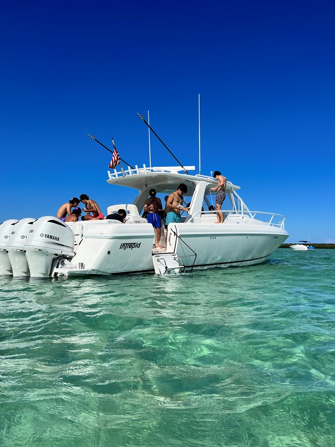 2008 INTREPID POWERBOATS INC. 390 Sport Yacht "-" - photo 1