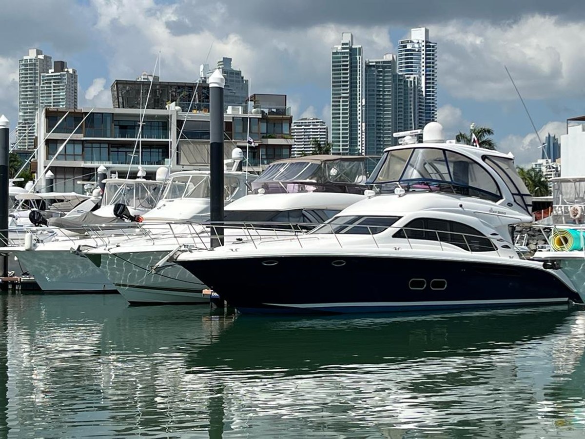 2008 SEA RAY SEDAN BRIDGE 520 "SASHIMI" - photo 2