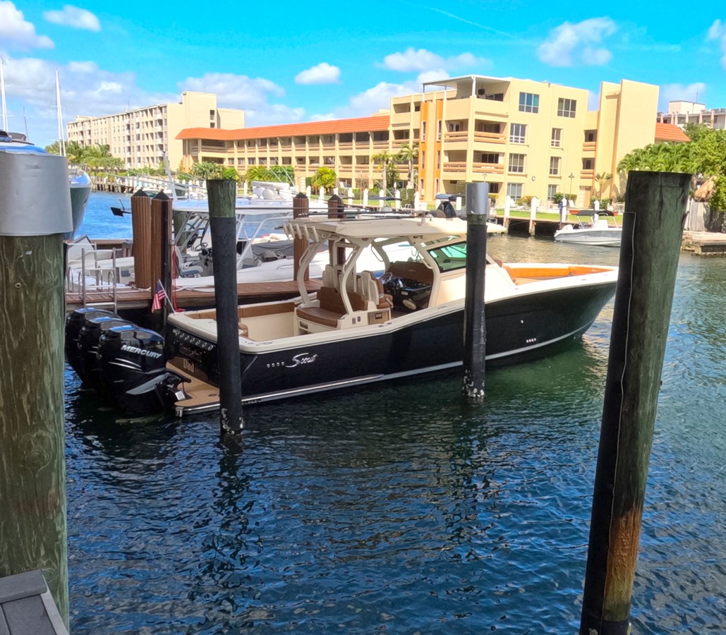 2018 SCOUT BOATS 380 LXF "-" - photo 2